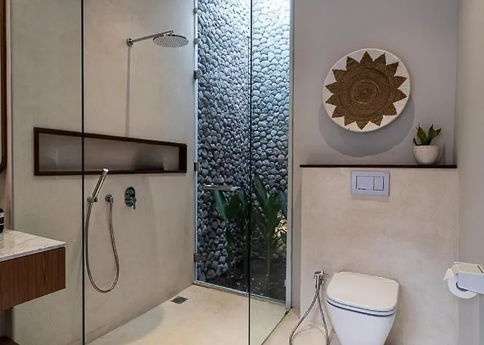 Amr Echo Villa's *